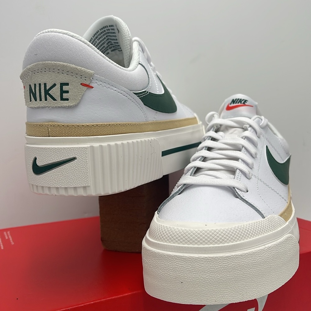 Nike WMNS Court Legacy Lift
Platforms 
White/Sail/Sesame/Fir
Style DM7590-107 - Picture 5 of 16